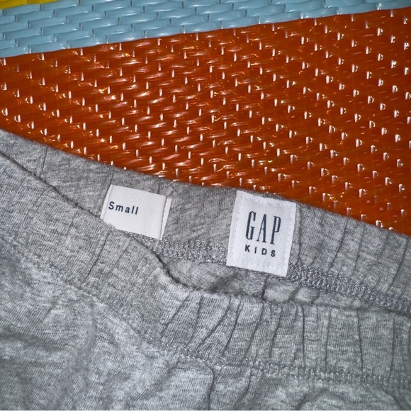 Baby GAP Heather Gray Sweat Shorts Boys Kids Size Small - Picture 3 of 3